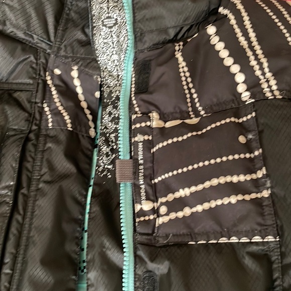 NWT 686 ACC Vagabond women’s black snowboard ski down jacket, size M. - Picture 12 of 15